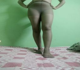 bangla girl in stockings