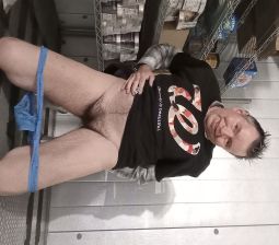 showing you my hairy male pussy from wallgreens