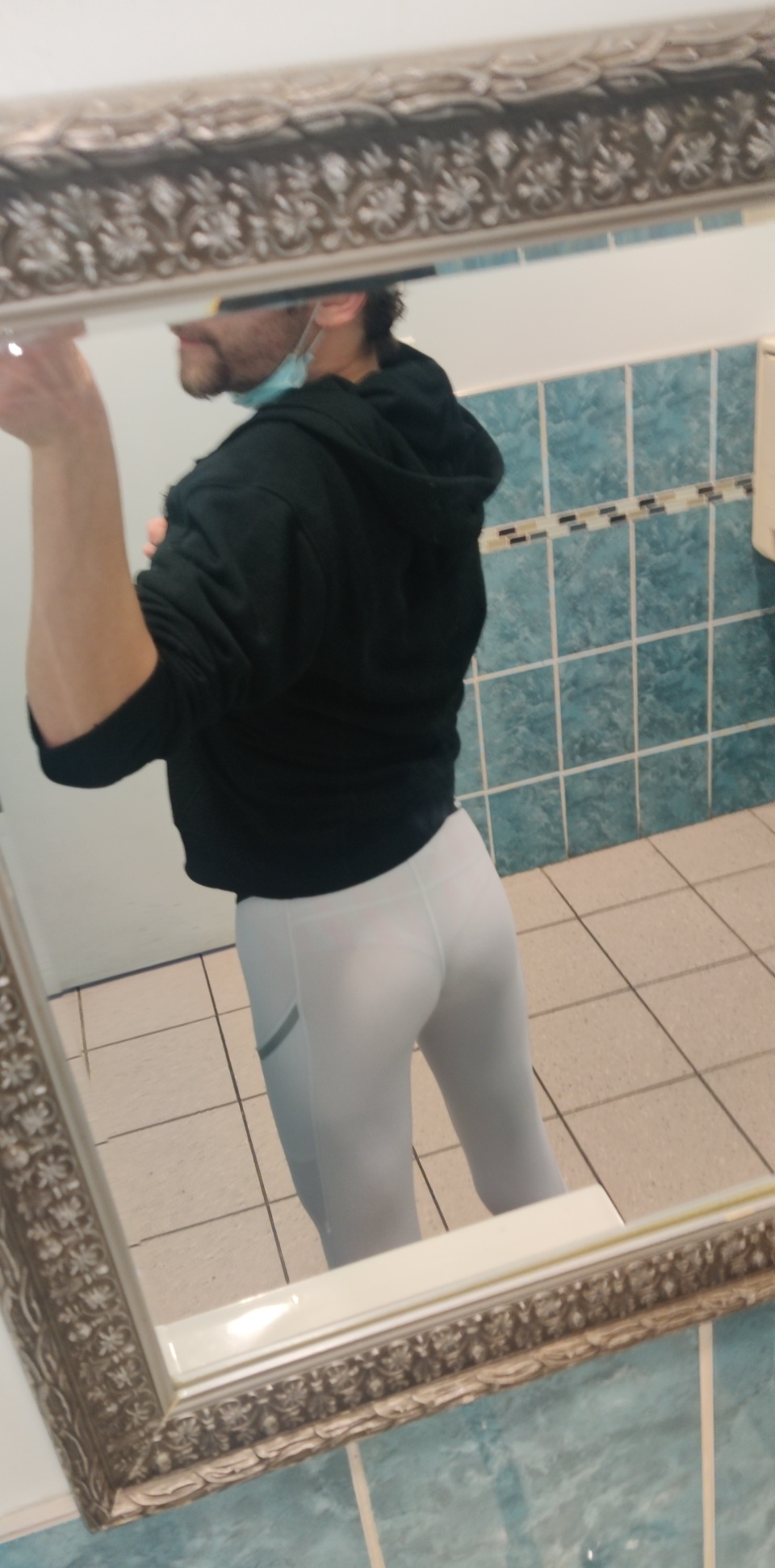 My favorite white leggings! 