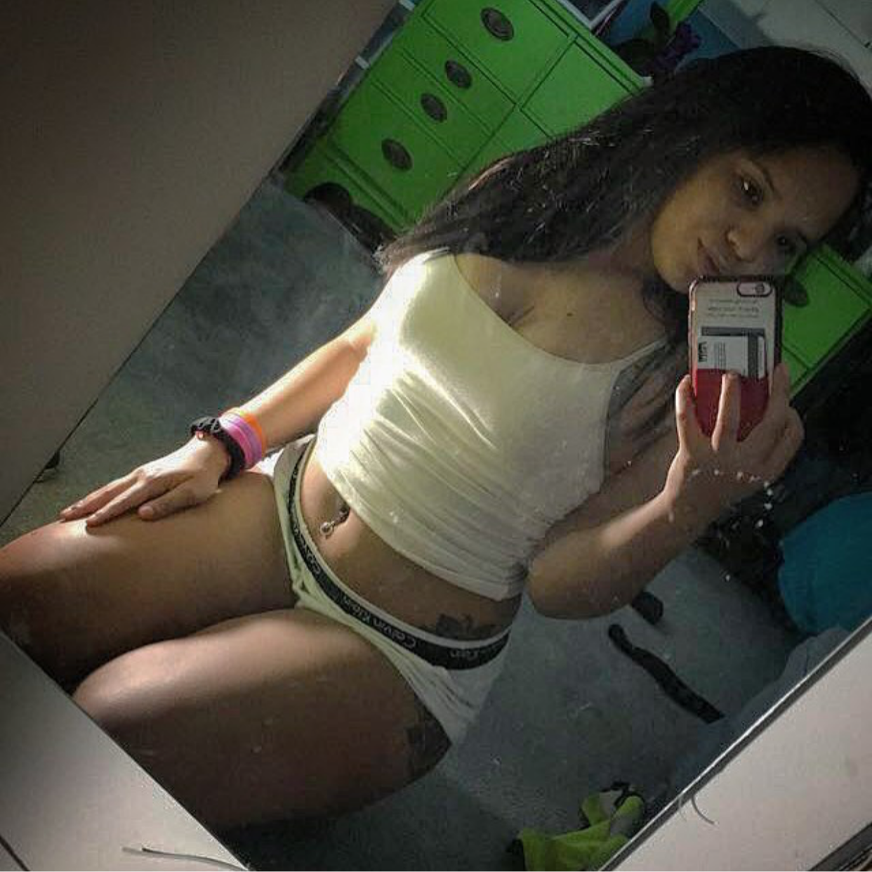 Sexy Girl Selfie