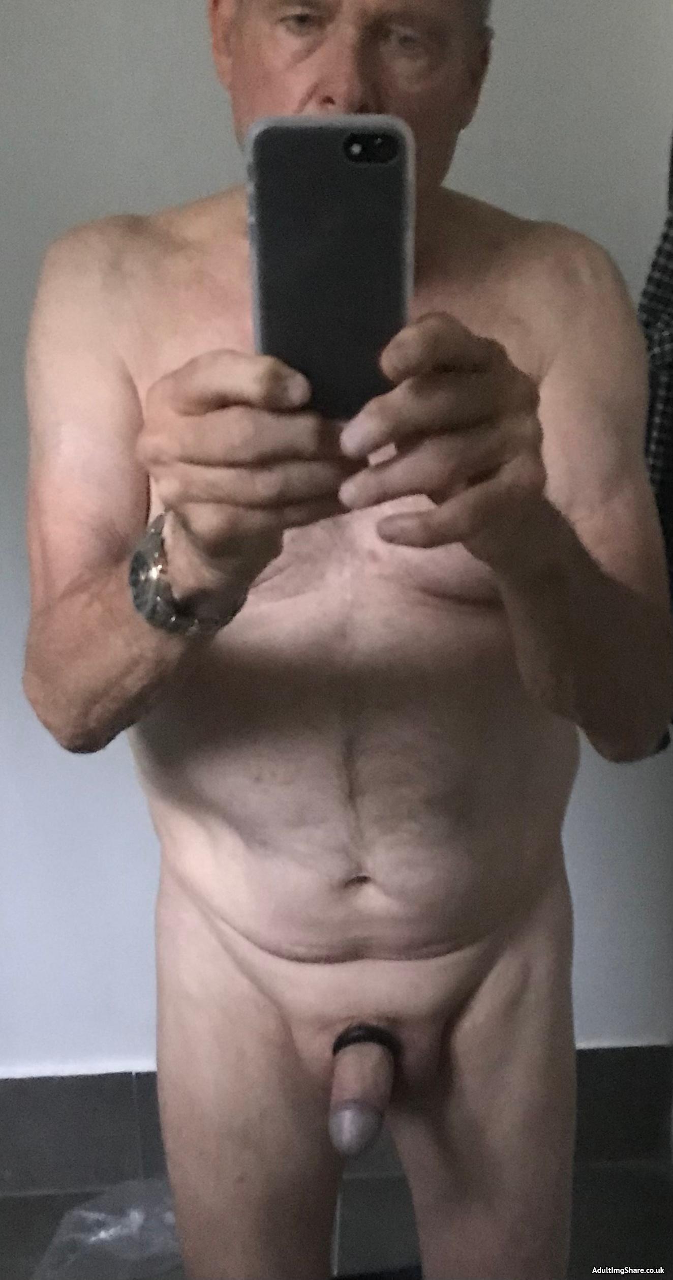 adultimgshare.co.uk Me again naked - AdultImgShare