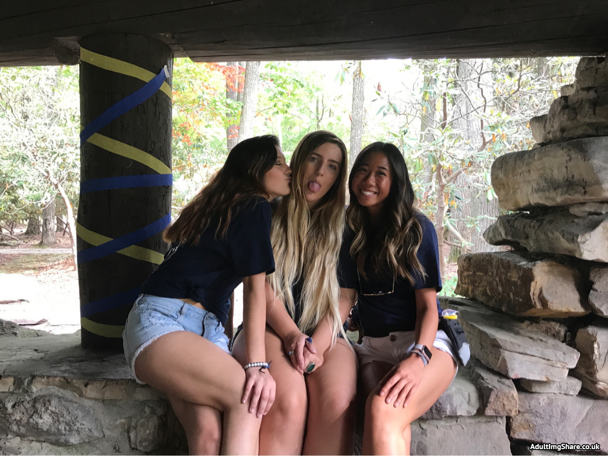 Three Girls Sexy Legs