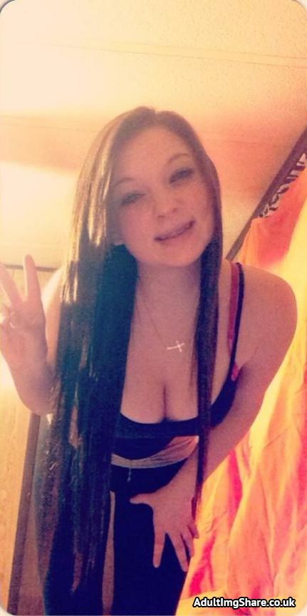 Cute 18 Year Old Teen Showing Cleavage 2