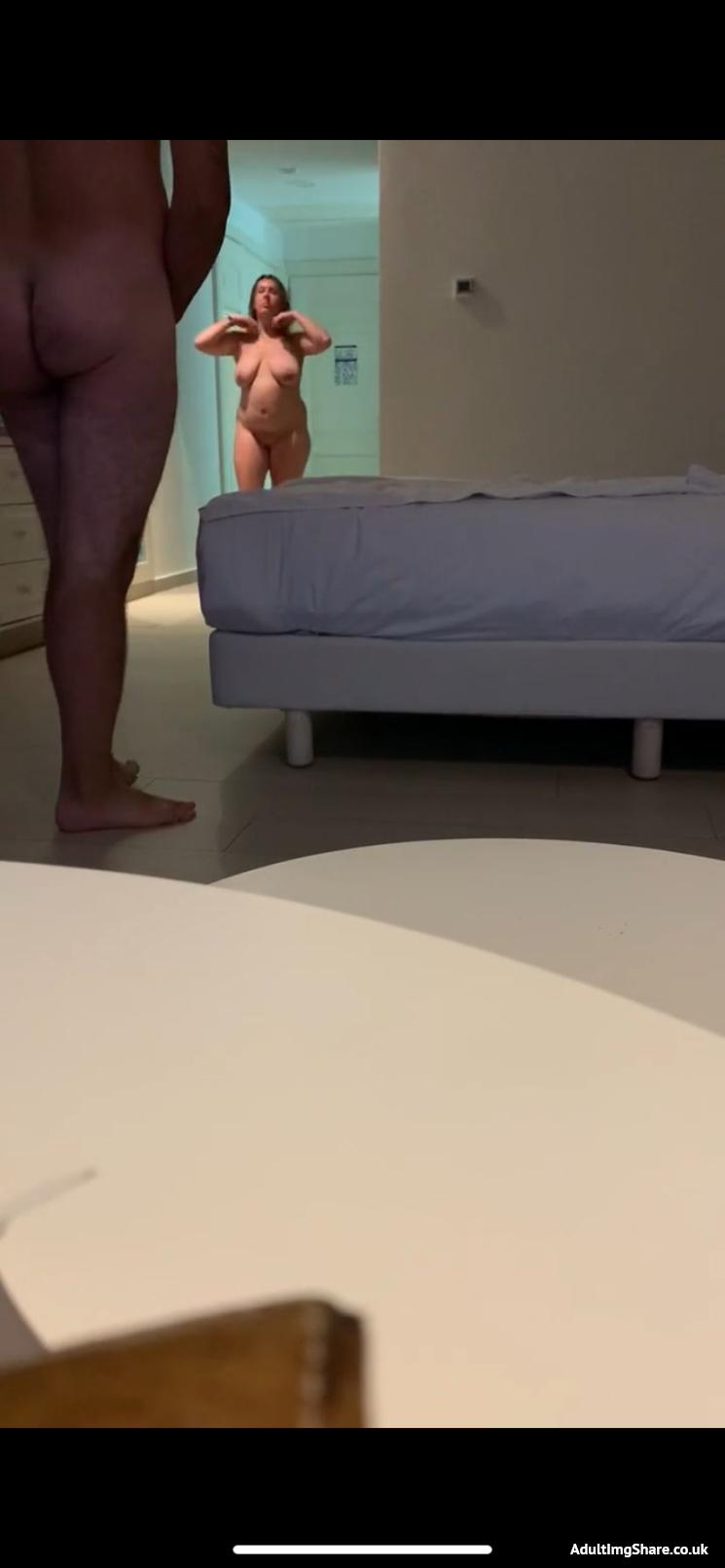 Gorgeous milf porn wife Lisa Crook walking around the hotel naked while on vacation 