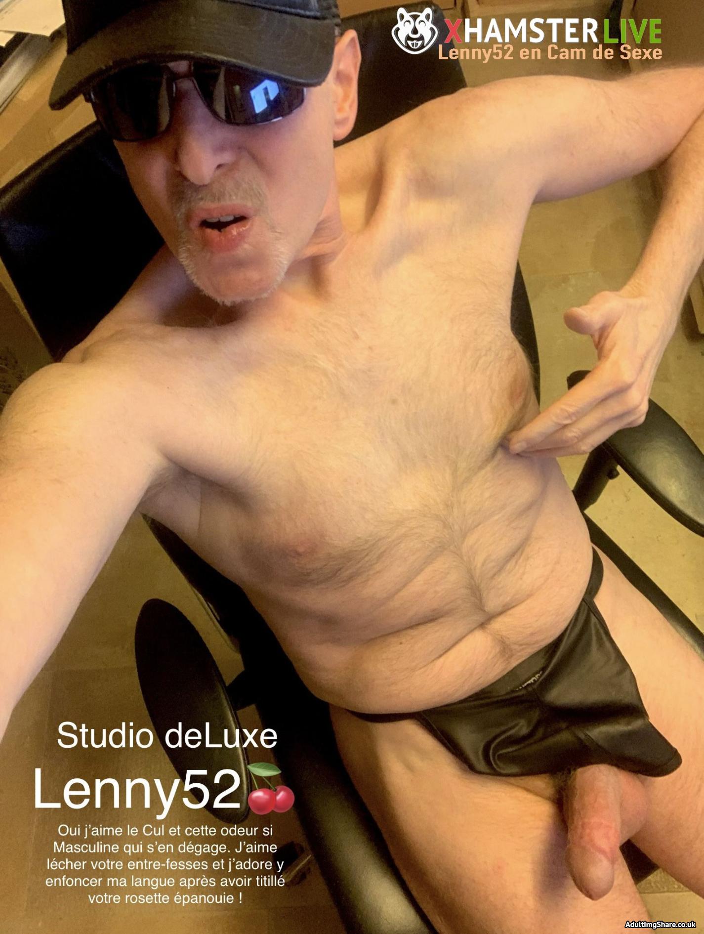 LennyL52 Lenny52 the manager goes live ... in the nude